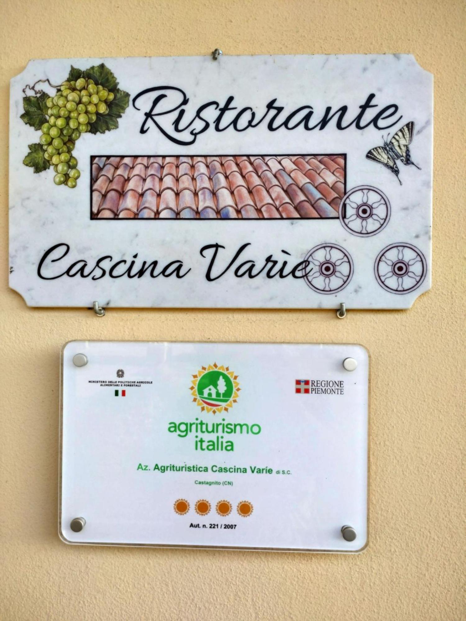 Agriturismo Cascina Varìe Castagnito Esterno foto