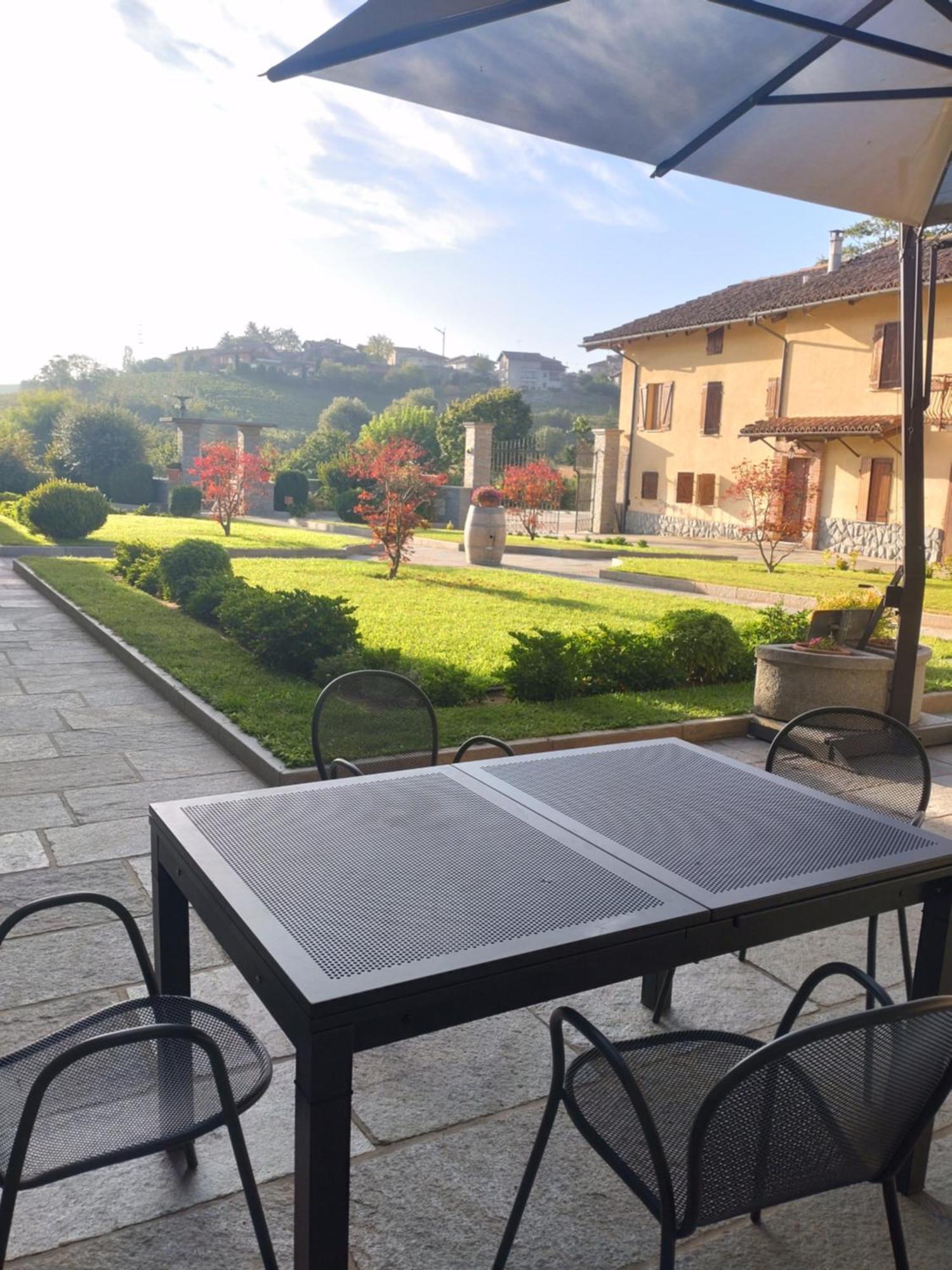 Agriturismo Cascina Varìe Castagnito Esterno foto