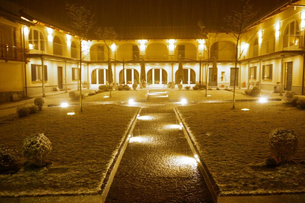 Agriturismo Cascina Varìe Castagnito Esterno foto