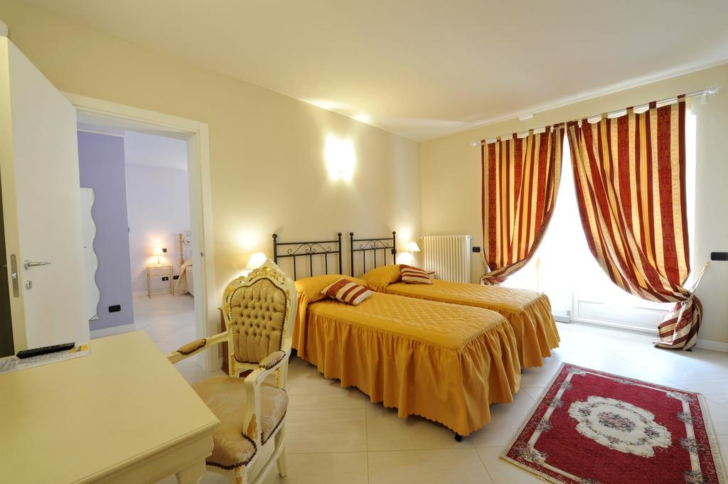 Agriturismo Cascina Varìe Castagnito Esterno foto
