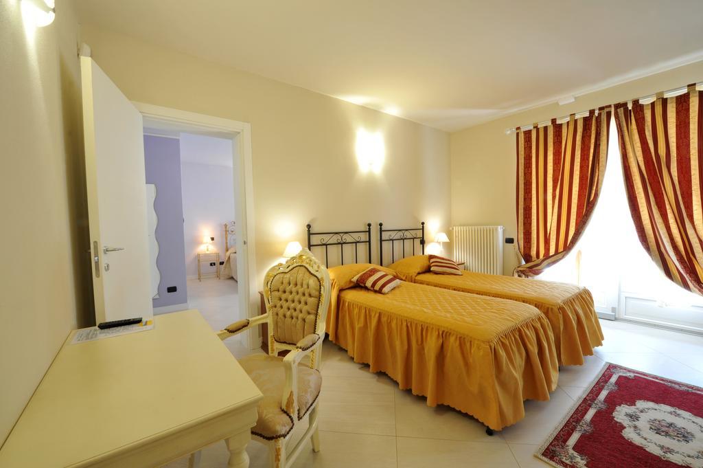 Agriturismo Cascina Varìe Castagnito Esterno foto