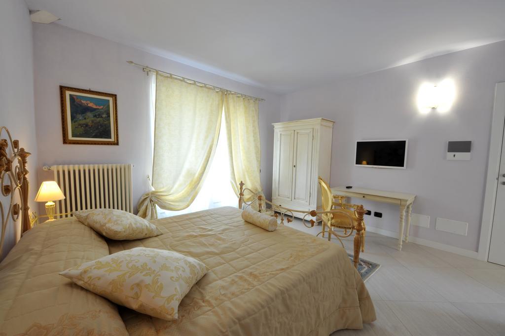 Agriturismo Cascina Varìe Castagnito Esterno foto