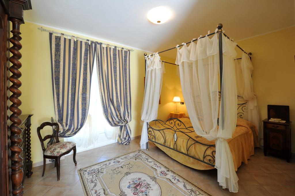Agriturismo Cascina Varìe Castagnito Esterno foto