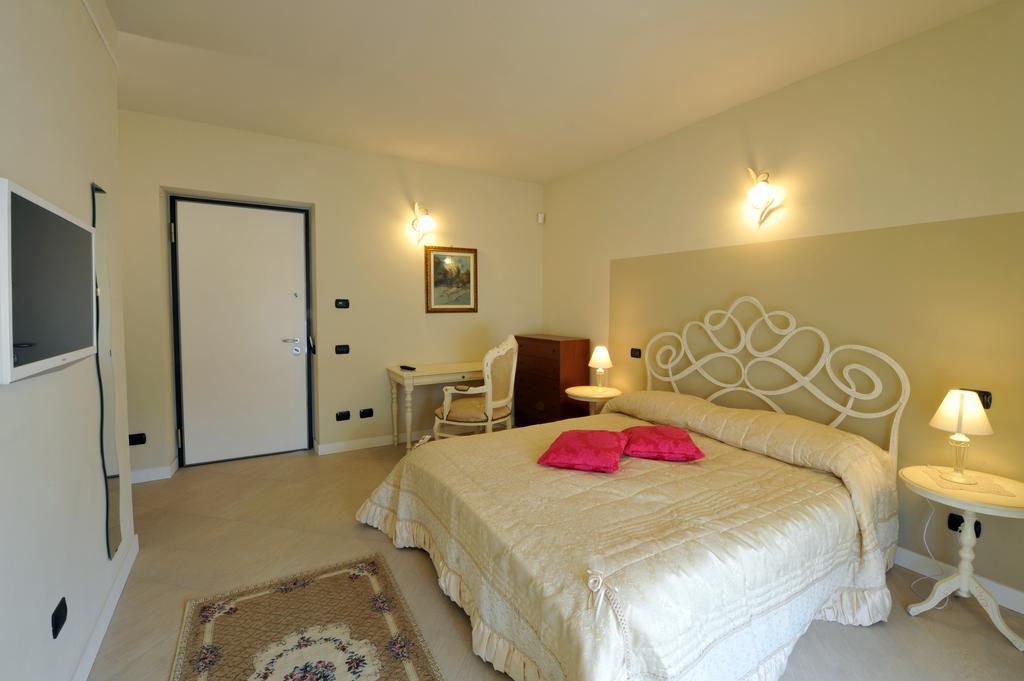 Agriturismo Cascina Varìe Castagnito Esterno foto