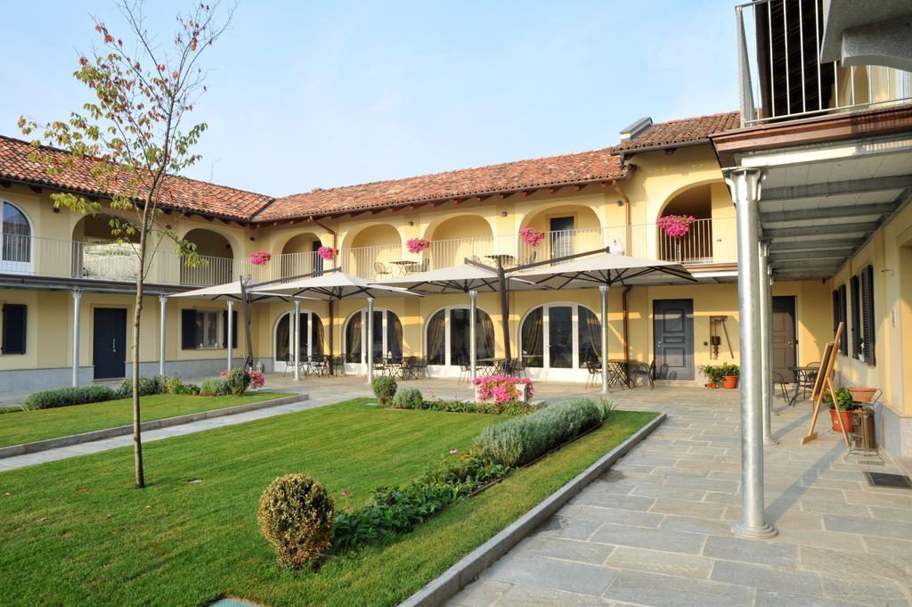 Agriturismo Cascina Varìe Castagnito Esterno foto