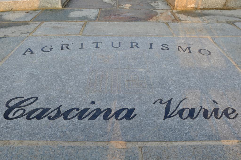 Agriturismo Cascina Varìe Castagnito Esterno foto
