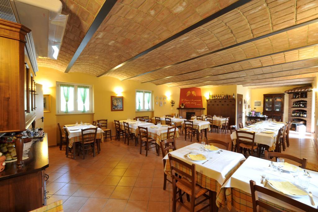 Agriturismo Cascina Varìe Castagnito Esterno foto
