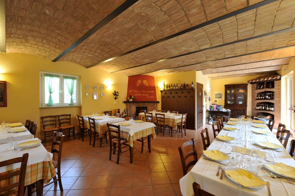 Agriturismo Cascina Varìe Castagnito Esterno foto